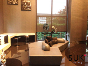 Rhythm Sukhumvit 44 01