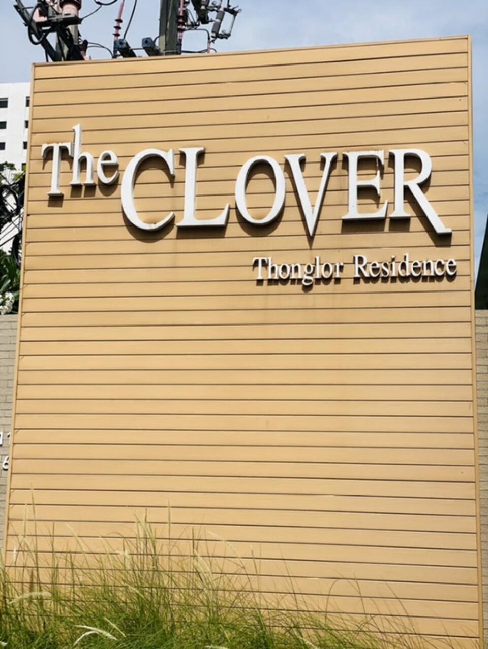 Clover Thonglor