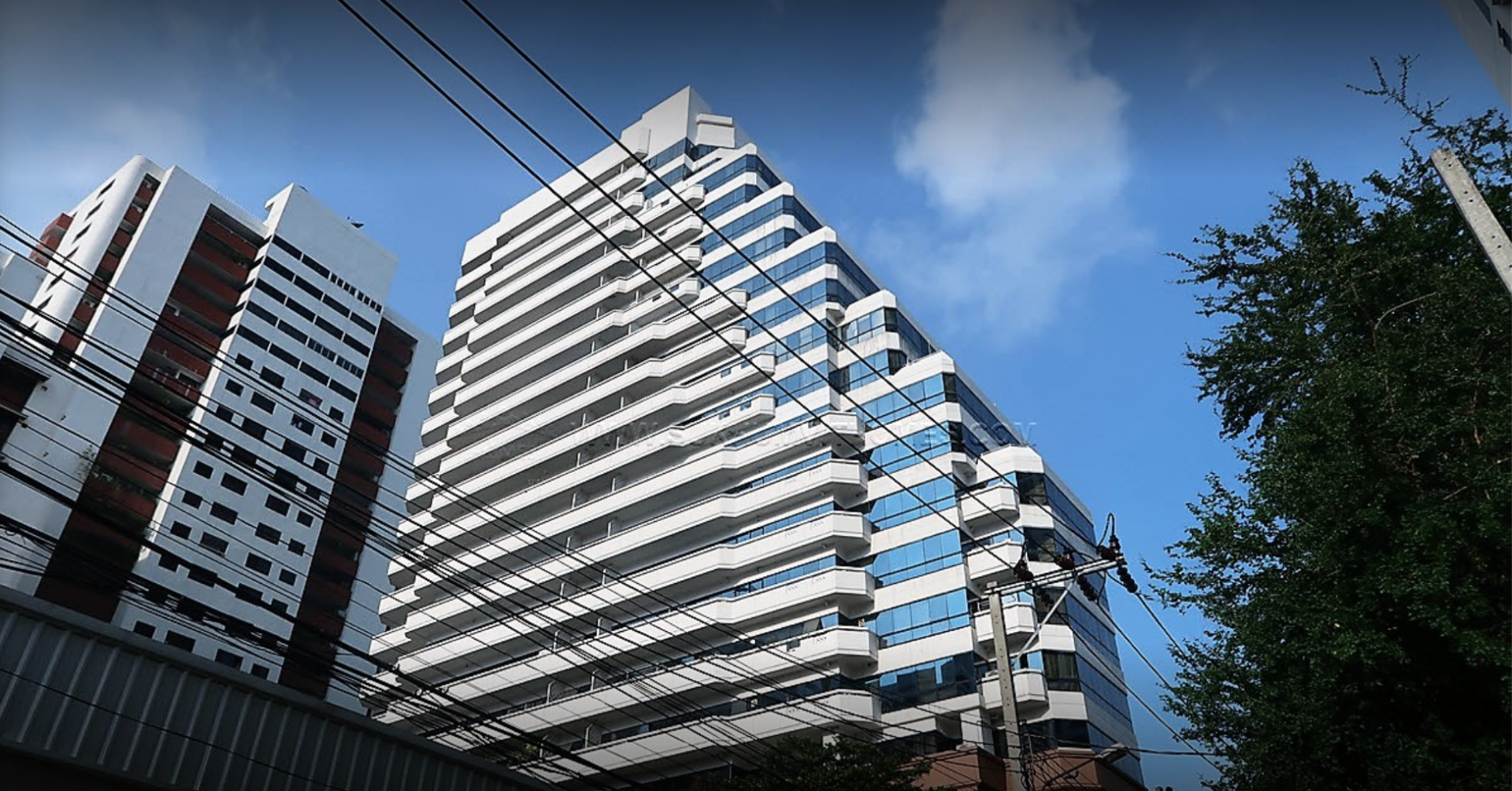 Prasanmitr Place【プラサミット プレイス】