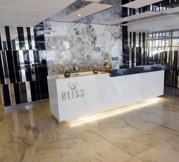 Bliss Thonglor